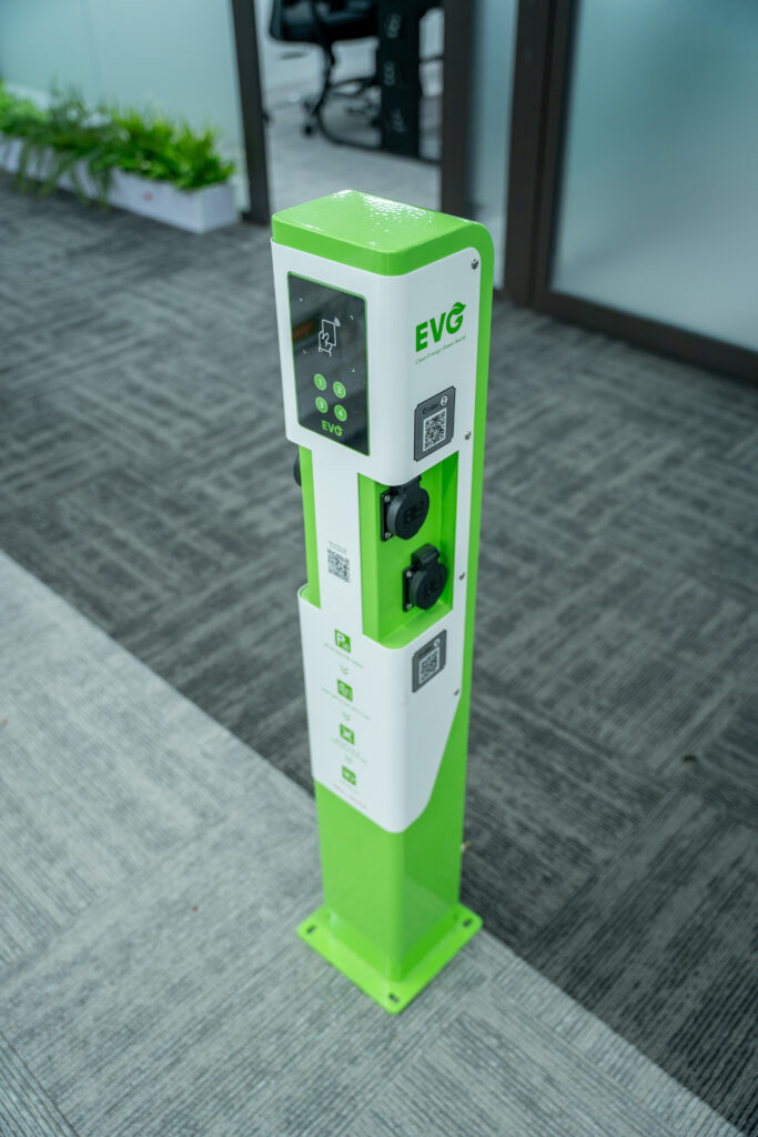 EV 002 – 4 cổng