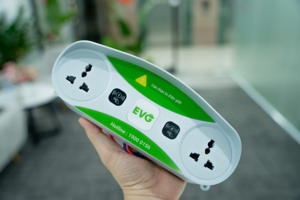 EV 004 – 2 cổng sạc